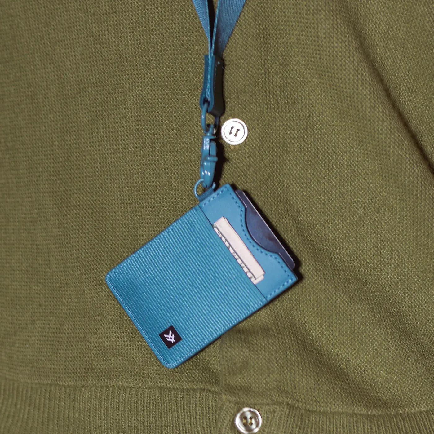 THREAD SURF BLUE VERTICAL WALLET