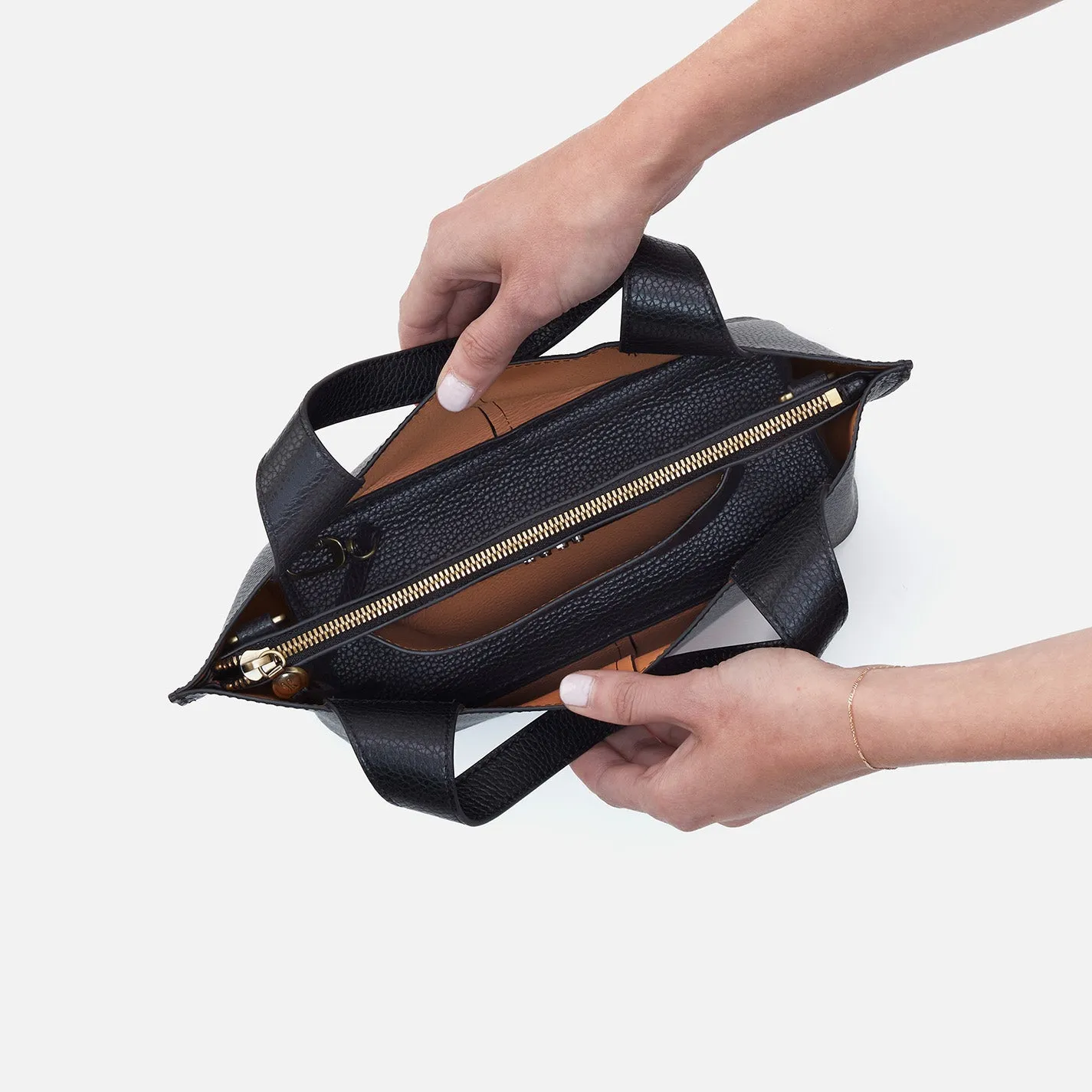 Vida Small Tote in Micro Pebbled Leather - Black